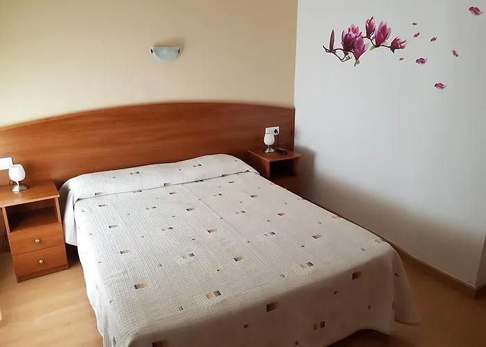 Mary - Adults Only 18 And Up Гостевой дом Льорет-де-Мар